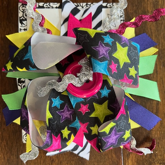 Box of bows (20+) - Picture 7 of 8